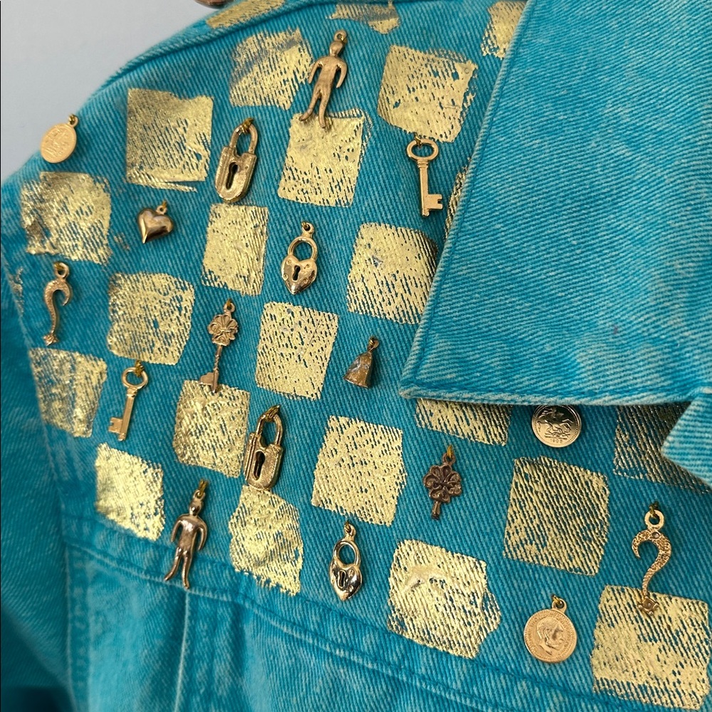 Vintage 80s Punk Charm Acid Wash Blue Denim Jacket - Picture 3 of 7